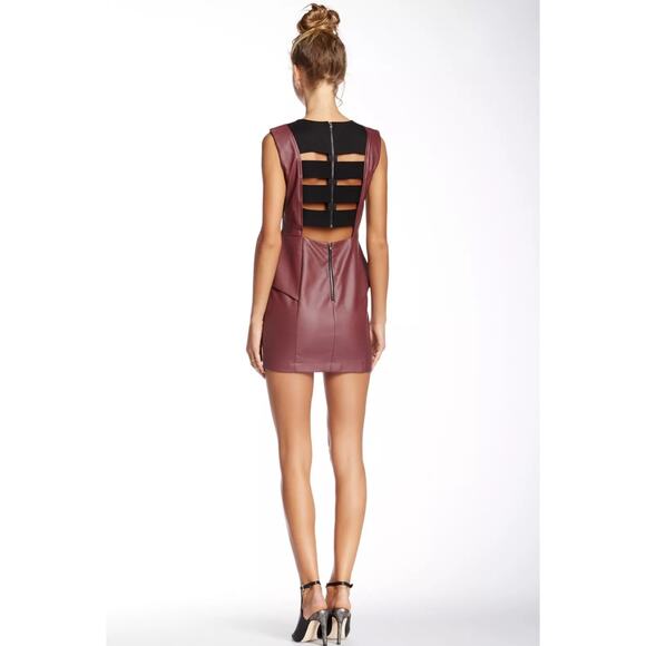 NWT BCBGeneration Saffron Faux Leather Cutout Sleeveless Casual Dress Size 10 - Picture 3 of 8
